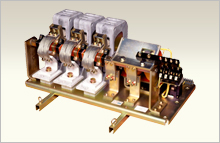 Heavy duty clapper type contactors